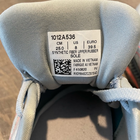 ASICS running shoes - Picture 6 of 6